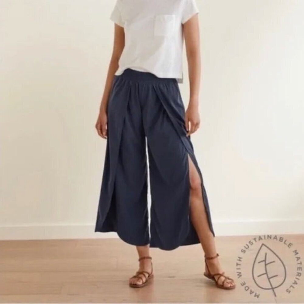 UpWest split tulip hem wide leg pant size Medium